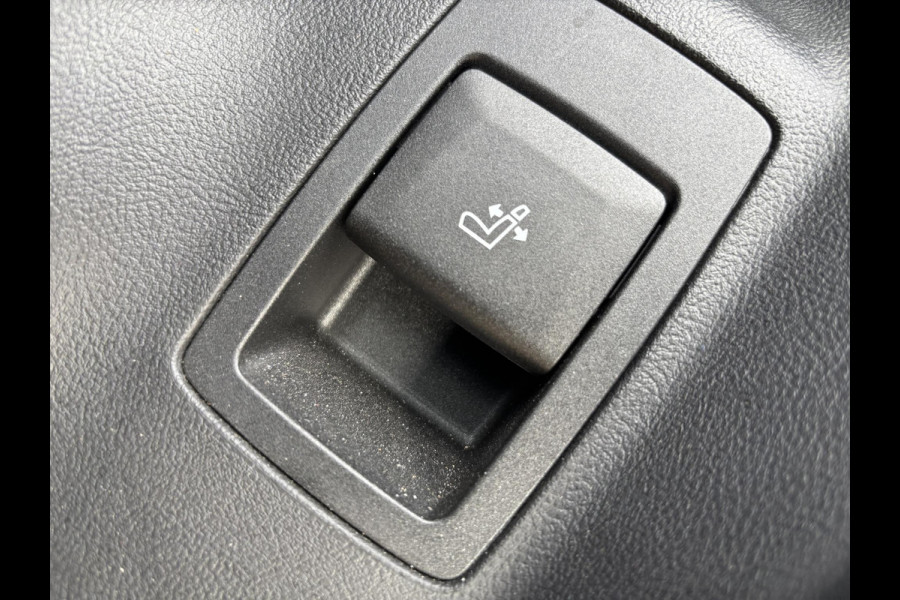 BMW X3 xDrive30e M Sport | Bellen voor bezichtiging | Plug-in Hybride | PHEV | Volle uitrusting | 20 inch |  Panoramadak | Trekhaak | Harman/kardon | 360 graden camera | Leder Vernasca Schwarz | Elektrische stoelen met memory functie | M pakket | Sportstoelen | Stoelverwarming| Adaptive Led | Head Up Display | Keyless entry | Elektrische achterklep | Adaptive cruise control | Dodehoeksensoren | Digitaal instrumentenpaneel SCI |