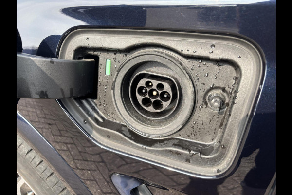 BMW X3 xDrive30e M Sport | Bellen voor bezichtiging | Plug-in Hybride | PHEV | Volle uitrusting | 20 inch |  Panoramadak | Trekhaak | Harman/kardon | 360 graden camera | Leder Vernasca Schwarz | Elektrische stoelen met memory functie | M pakket | Sportstoelen | Stoelverwarming| Adaptive Led | Head Up Display | Keyless entry | Elektrische achterklep | Adaptive cruise control | Dodehoeksensoren | Digitaal instrumentenpaneel SCI |