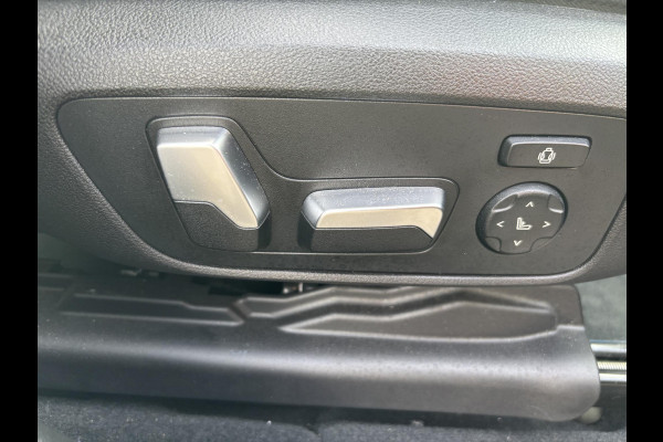 BMW X3 xDrive30e M Sport | Bellen voor bezichtiging | Plug-in Hybride | PHEV | Volle uitrusting | 20 inch |  Panoramadak | Trekhaak | Harman/kardon | 360 graden camera | Leder Vernasca Schwarz | Elektrische stoelen met memory functie | M pakket | Sportstoelen | Stoelverwarming| Adaptive Led | Head Up Display | Keyless entry | Elektrische achterklep | Adaptive cruise control | Dodehoeksensoren | Digitaal instrumentenpaneel SCI |