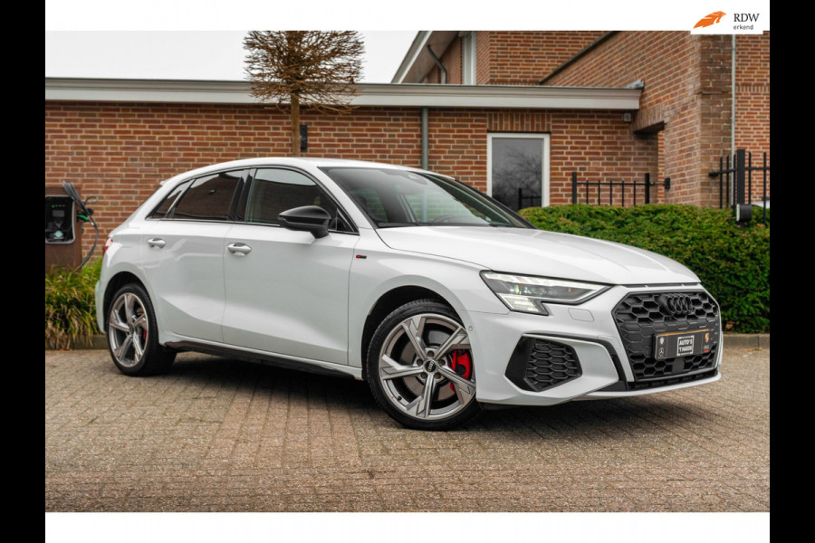 Audi A3 Sportback 45 TFSI e S Edition Competition 245 PK Matrix LED Adaptive Keyless B&O 18''