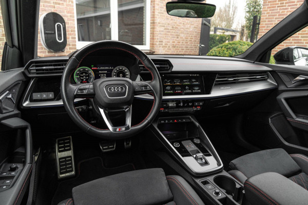 Audi A3 Sportback 45 TFSI e S Edition Competition 245 PK Matrix LED Adaptive Keyless B&O 18''