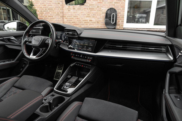 Audi A3 Sportback 45 TFSI e S Edition Competition 245 PK Matrix LED Adaptive Keyless B&O 18''