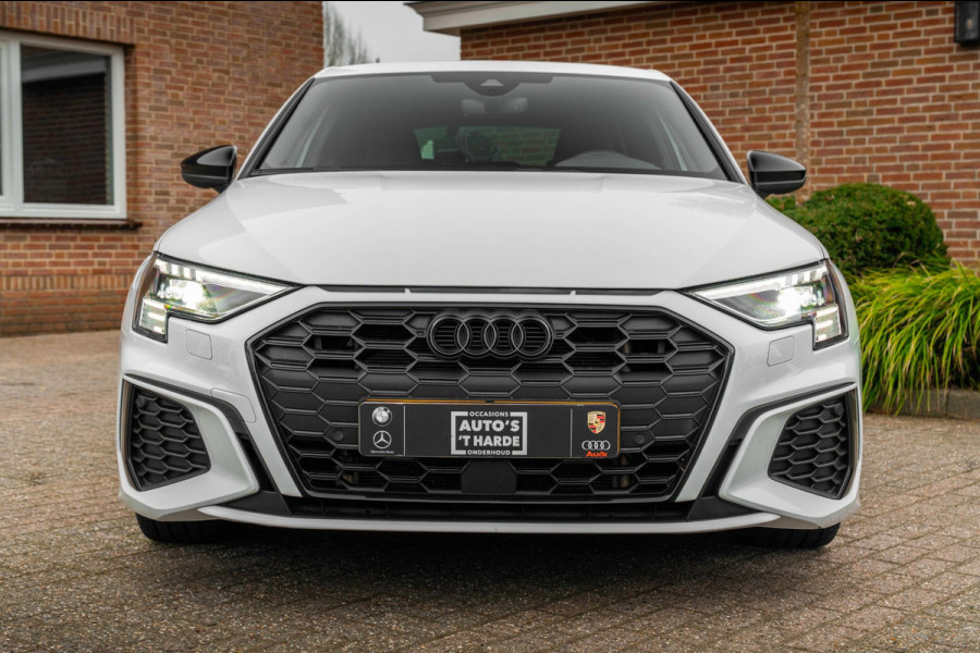 Audi A3 Sportback 45 TFSI e S Edition Competition 245 PK Matrix LED Adaptive Keyless B&O 18''