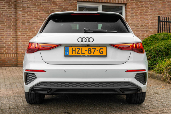 Audi A3 Sportback 45 TFSI e S Edition Competition 245 PK Matrix LED Adaptive Keyless B&O 18''