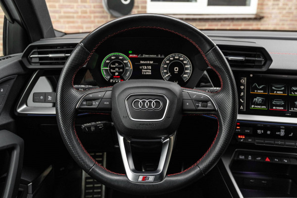 Audi A3 Sportback 45 TFSI e S Edition Competition 245 PK Matrix LED Adaptive Keyless B&O 18''