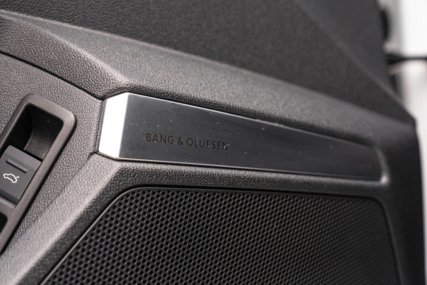 Audi A3 Sportback 45 TFSI e S Edition Competition 245 PK Matrix LED Adaptive Keyless B&O 18''