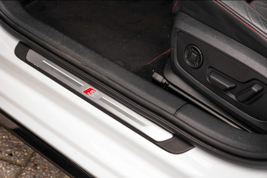 Audi A3 Sportback 45 TFSI e S Edition Competition 245 PK Matrix LED Adaptive Keyless B&O 18''