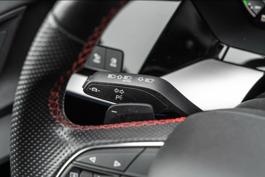 Audi A3 Sportback 45 TFSI e S Edition Competition 245 PK Matrix LED Adaptive Keyless B&O 18''