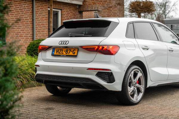 Audi A3 Sportback 45 TFSI e S Edition Competition 245 PK Matrix LED Adaptive Keyless B&O 18''