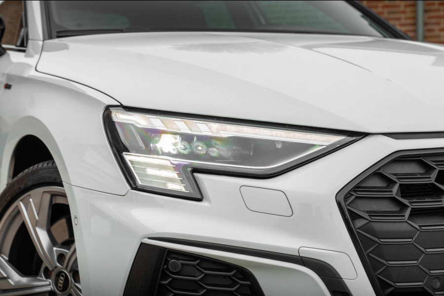 Audi A3 Sportback 45 TFSI e S Edition Competition 245 PK Matrix LED Adaptive Keyless B&O 18''