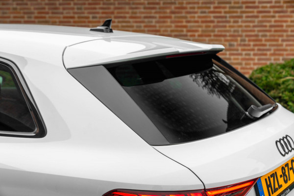 Audi A3 Sportback 45 TFSI e S Edition Competition 245 PK Matrix LED Adaptive Keyless B&O 18''