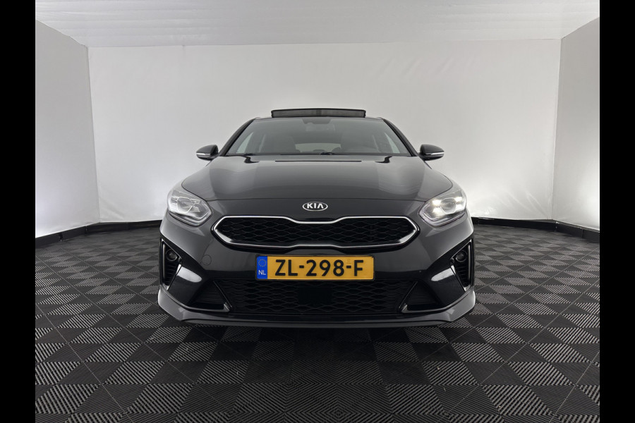 Kia ProCeed 1.0 T-GDI GT-Line (INCL-BTW) *PANO | LEATHER-ALCANTARA  | FULL-LED | SPORTSEATS | NAVI-FULLMAP | CAMERA | ECC | PRIVACYGLASS | LANE-ASSIST | DAB+ | CARPLAY | PDC | KEYLESS | CRUISE | TOWBAR | 17''ALU*