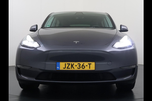 Tesla Model Y Long Range AWD 75 kWh VAN €38.900,- NU VOOR SLECHTS €35.877,- Uw LENTEVOORDEEL €3.023,- |SOH 96% | AFNEEMBARE TREKHAAK | STOEL- EN STUURVERWARMING | FABRIEKSGARANTIE |