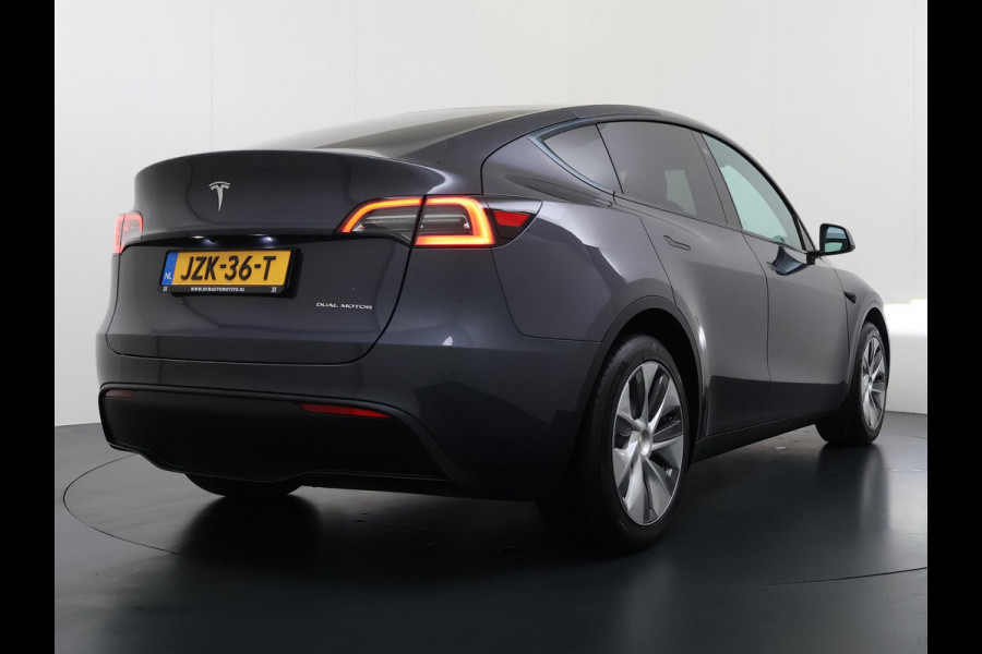 Tesla Model Y Long Range AWD 75 kWh VAN €38.900,- NU VOOR SLECHTS €35.877,- Uw LENTEVOORDEEL €3.023,- |SOH 96% | AFNEEMBARE TREKHAAK | STOEL- EN STUURVERWARMING | FABRIEKSGARANTIE |