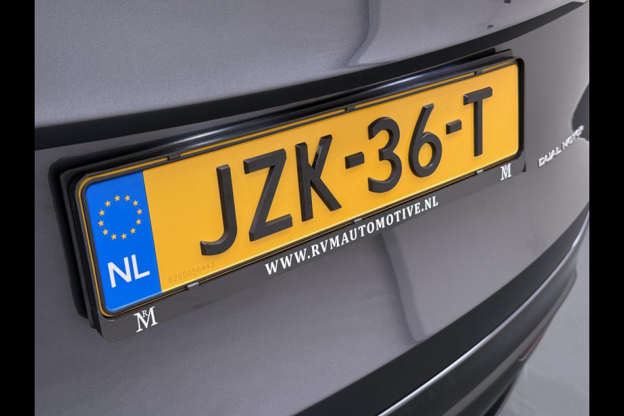 Tesla Model Y Long Range AWD 75 kWh VAN €38.900,- NU VOOR SLECHTS €35.877,- Uw LENTEVOORDEEL €3.023,- |SOH 96% | AFNEEMBARE TREKHAAK | STOEL- EN STUURVERWARMING | FABRIEKSGARANTIE |