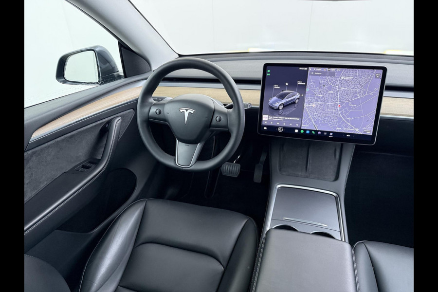 Tesla Model Y Long Range AWD 75 kWh VAN €38.900,- NU VOOR SLECHTS €35.877,- Uw LENTEVOORDEEL €3.023,- |SOH 96% | AFNEEMBARE TREKHAAK | STOEL- EN STUURVERWARMING | FABRIEKSGARANTIE |