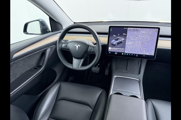 Tesla Model Y Long Range AWD 75 kWh VAN €38.900,- NU VOOR SLECHTS €35.877,- Uw LENTEVOORDEEL €3.023,- |SOH 96% | AFNEEMBARE TREKHAAK | STOEL- EN STUURVERWARMING | FABRIEKSGARANTIE |