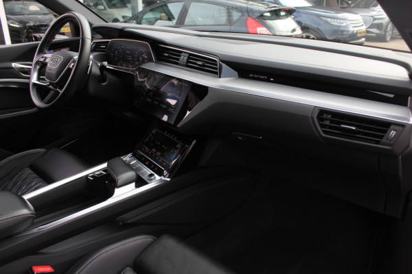 Audi e-tron Sportback 55 quattro edition 95 kWh / SoH 94,8% / Full option! / Panoramadak / Camera / Head-up / RS Seats / 21'' / Luchtvering / Matrix LED / B&O / ACC / Stoelverwarming