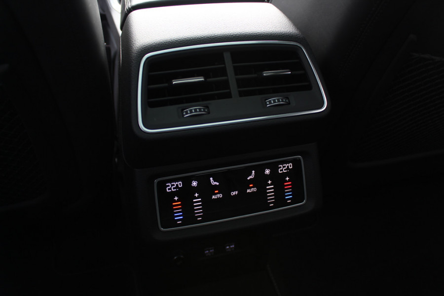 Audi e-tron Sportback 55 quattro edition 95 kWh / SoH 94,8% / Full option! / Panoramadak / Camera / Head-up / RS Seats / 21'' / Luchtvering / Matrix LED / B&O / ACC / Stoelverwarming