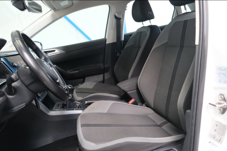 Volkswagen Polo 1.0 TSI Highline - N.A.P. Airco, Cruise, Navi, PDC, Carplay.