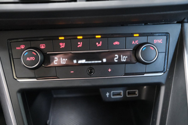 Volkswagen Polo 1.0 TSI Highline - N.A.P. Airco, Cruise, Navi, PDC, Carplay.