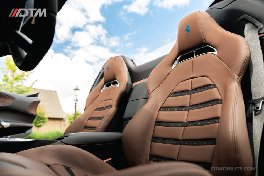 Ferrari SF90 Spider 4.0 V8 | Blu Pozzi | Daytona Seats Cioccolato |