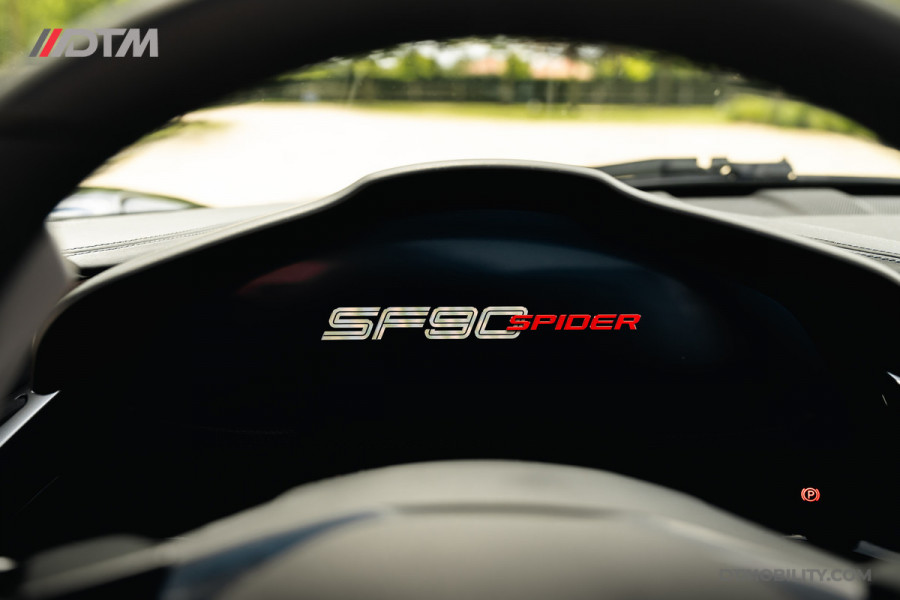 Ferrari SF90 Spider 4.0 V8 | Blu Pozzi | Daytona Seats Cioccolato |