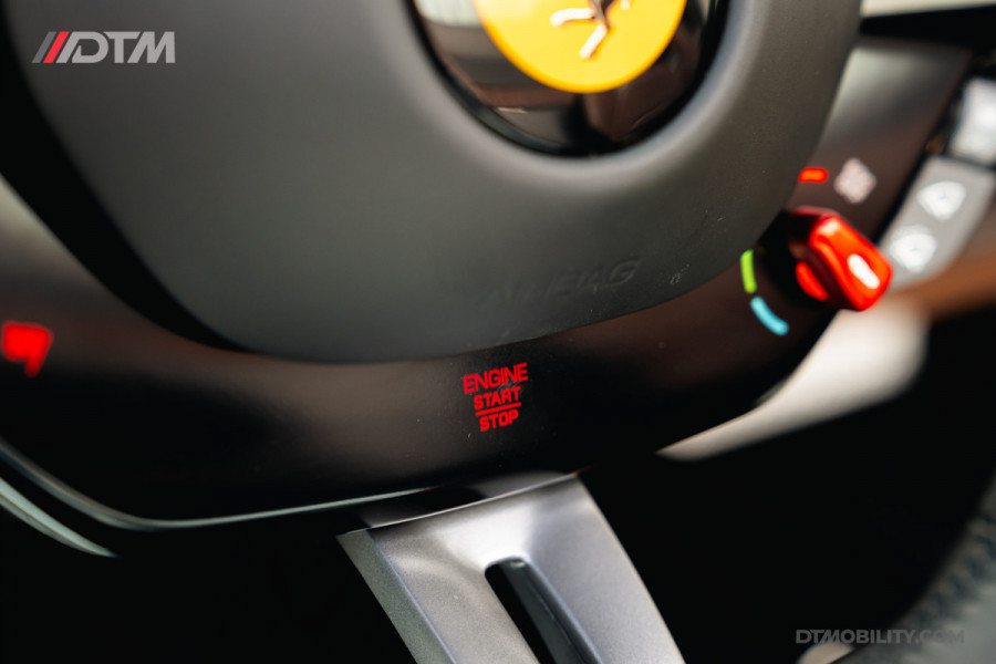 Ferrari SF90 Spider 4.0 V8 | Blu Pozzi | Daytona Seats Cioccolato |