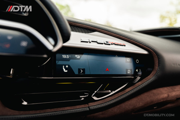 Ferrari SF90 Spider 4.0 V8 | Blu Pozzi | Daytona Seats Cioccolato |