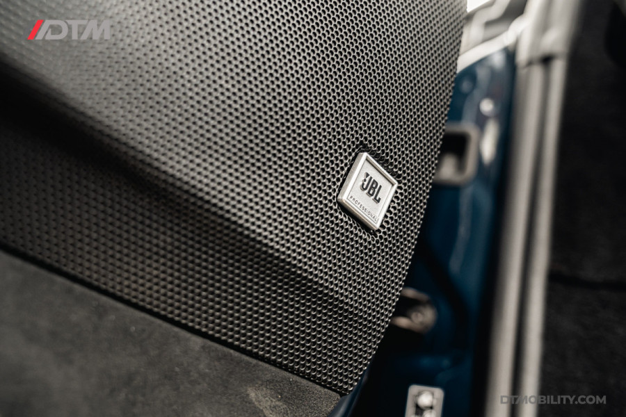 Ferrari SF90 Spider 4.0 V8 | Blu Pozzi | Daytona Seats Cioccolato |