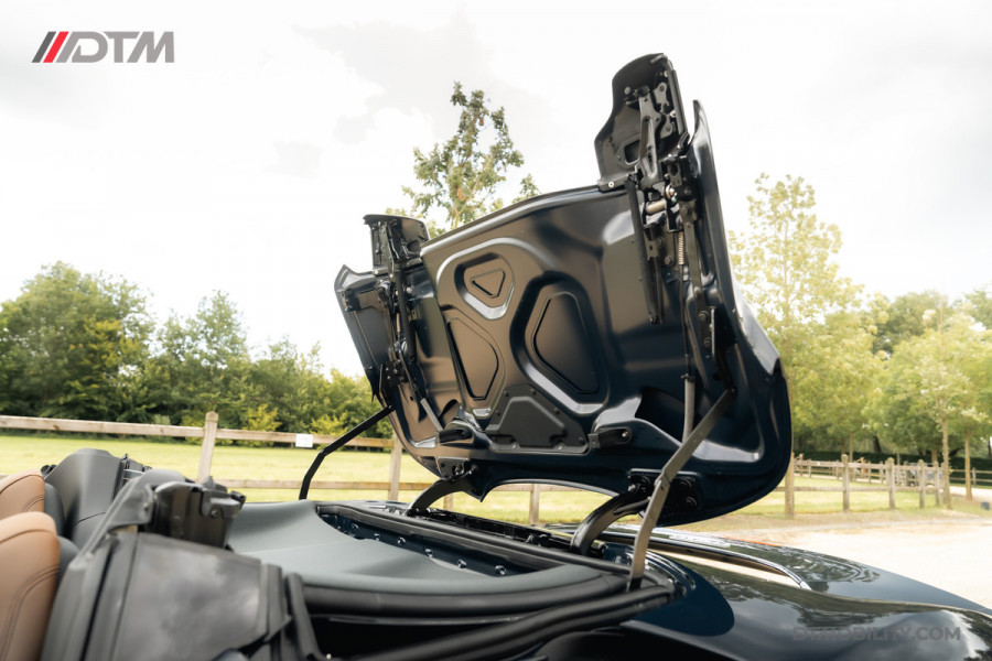 Ferrari SF90 Spider 4.0 V8 | Blu Pozzi | Daytona Seats Cioccolato |