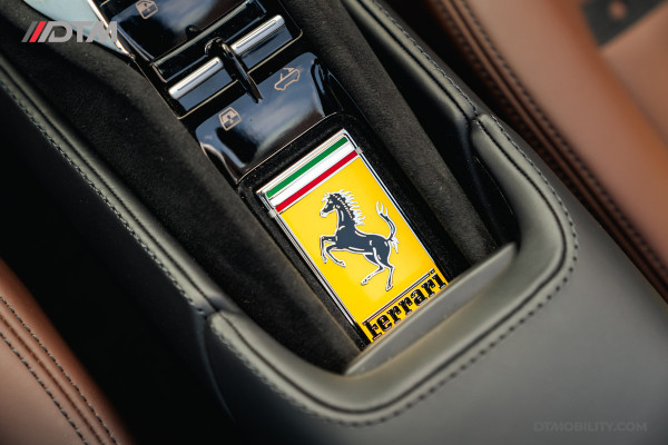 Ferrari SF90 Spider 4.0 V8 | Blu Pozzi | Daytona Seats Cioccolato |