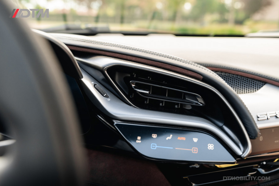 Ferrari SF90 Spider 4.0 V8 | Blu Pozzi | Daytona Seats Cioccolato |