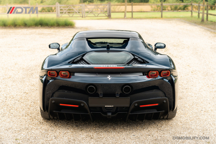 Ferrari SF90 Spider 4.0 V8 | Blu Pozzi | Daytona Seats Cioccolato |