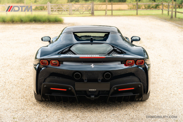 Ferrari SF90 Spider 4.0 V8 | Blu Pozzi | Daytona Seats Cioccolato |