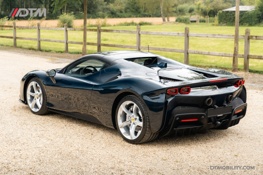 Ferrari SF90 Spider 4.0 V8 | Blu Pozzi | Daytona Seats Cioccolato |