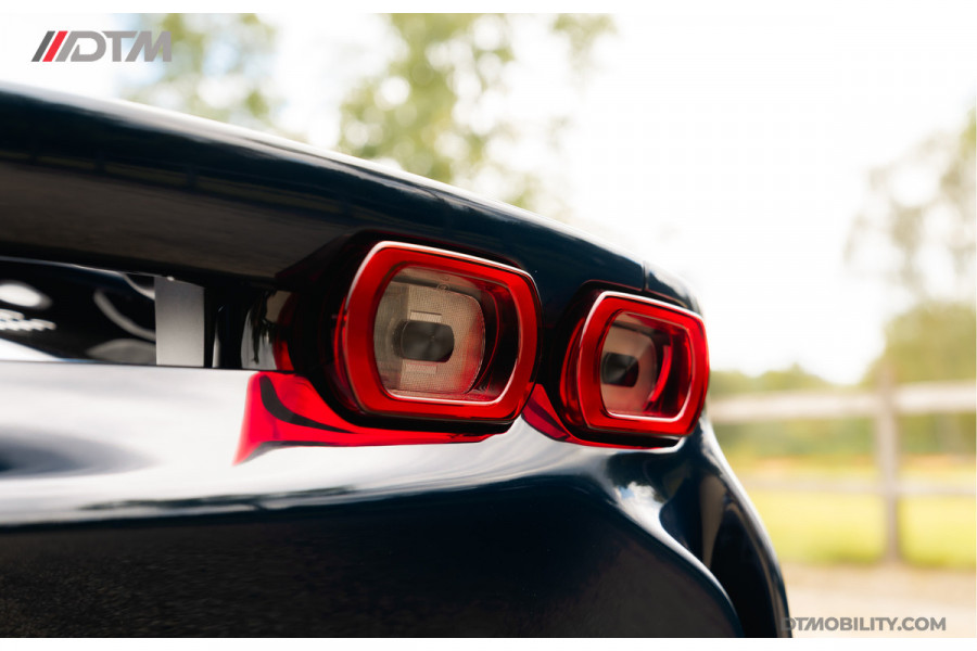 Ferrari SF90 Spider 4.0 V8 | Blu Pozzi | Daytona Seats Cioccolato |