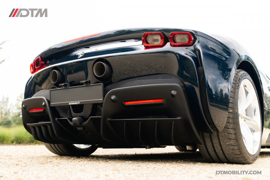 Ferrari SF90 Spider 4.0 V8 | Blu Pozzi | Daytona Seats Cioccolato |