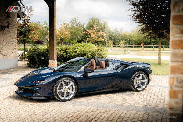 Ferrari SF90 Spider 4.0 V8 | Blu Pozzi | Daytona Seats Cioccolato |