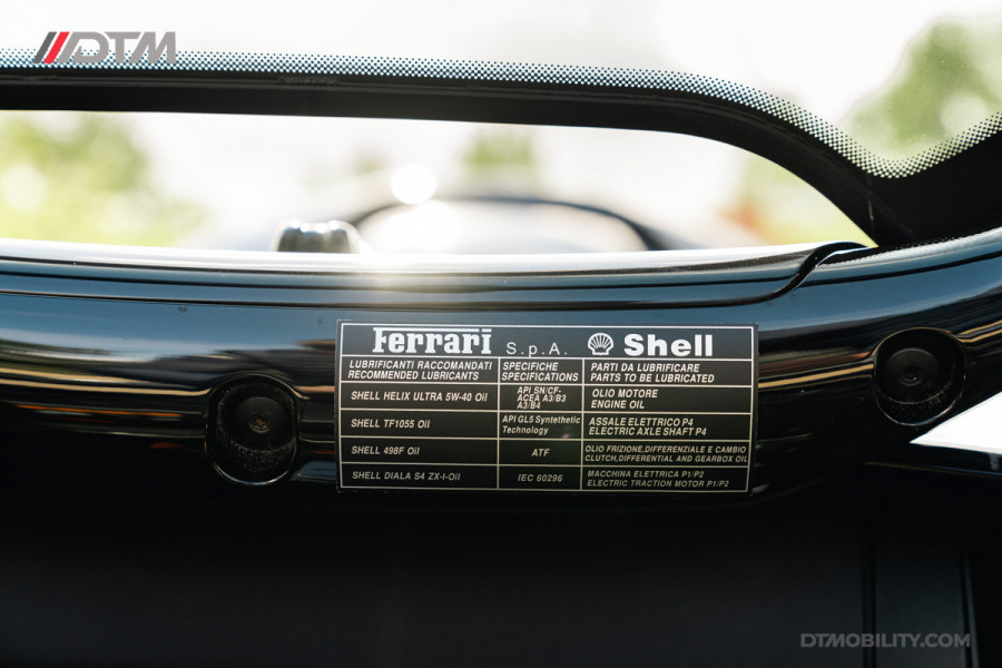 Ferrari SF90 Spider 4.0 V8 | Blu Pozzi | Daytona Seats Cioccolato |