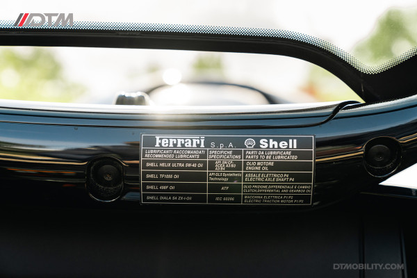 Ferrari SF90 Spider 4.0 V8 | Blu Pozzi | Daytona Seats Cioccolato |