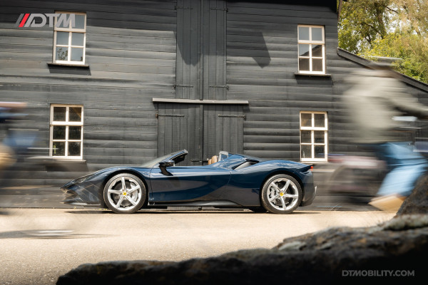 Ferrari SF90 Spider 4.0 V8 | Blu Pozzi | Daytona Seats Cioccolato |