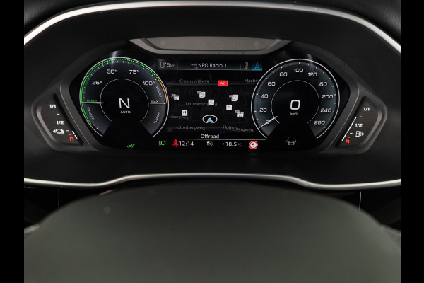 Audi Q3 Sportback 45 TFSI e Advanced Edition 245 pk S-tronic | Navigatie | Panoramadak | Parkeersensoren | Adaptieve cruise control | S-Line