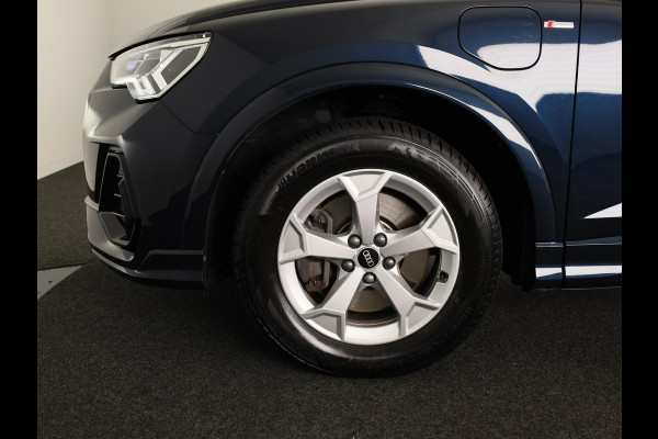 Audi Q3 Sportback 45 TFSI e Advanced Edition 245 pk S-tronic | Navigatie | Panoramadak | Parkeersensoren | Adaptieve cruise control | S-Line
