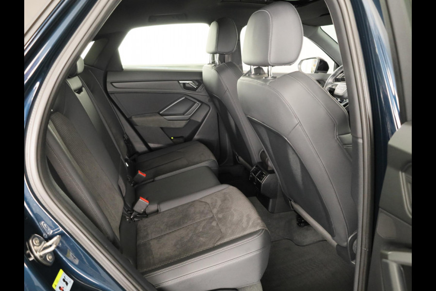 Audi Q3 Sportback 45 TFSI e Advanced Edition 245 pk S-tronic | Navigatie | Panoramadak | Parkeersensoren | Adaptieve cruise control | S-Line