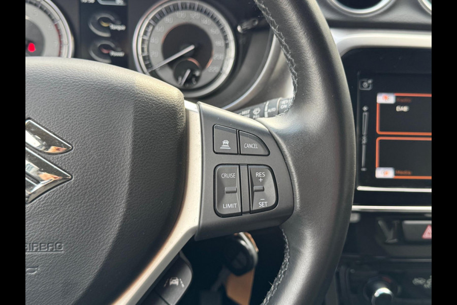 Suzuki Vitara 1.4 Boosterjet Smart Hybrid Select | Eerste eigenaar, Trekhaak, Stoelverwarming, Dodehoekdetectie, Bi-Tone, 1.500KG Trekgewicht