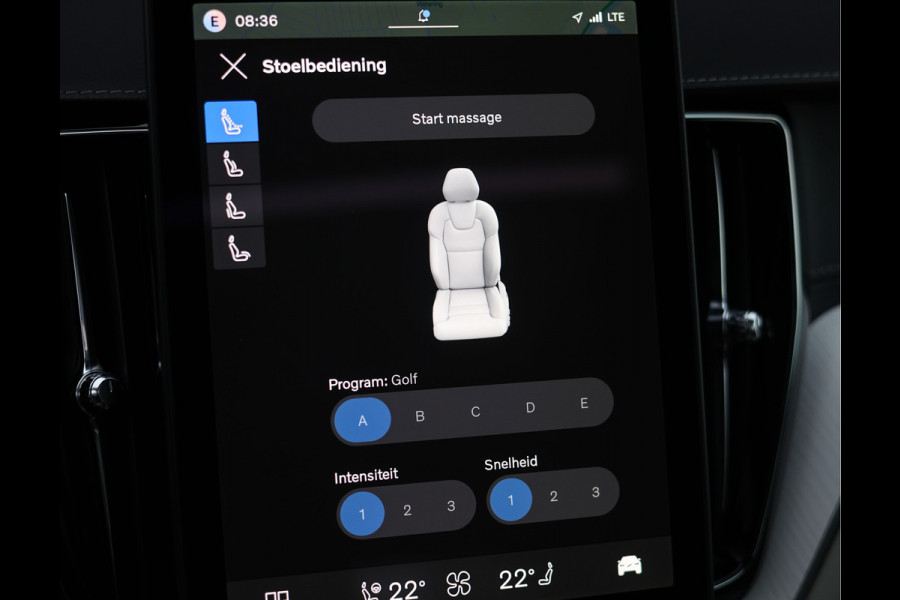 Volvo XC60 T8 AWD Ultra Dark | Direct rijden! - Trekhaak - Pano