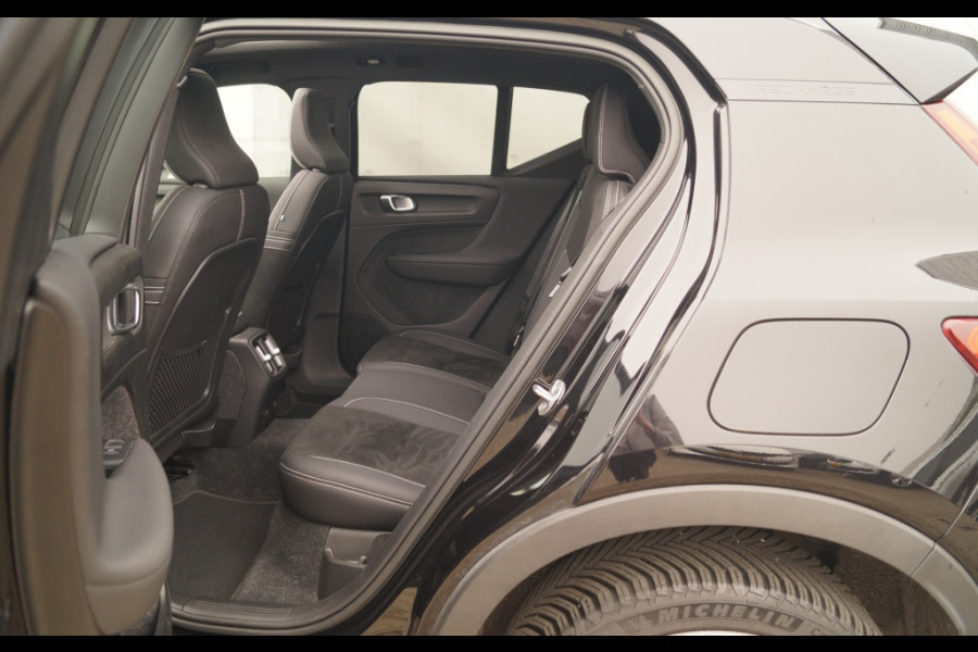 Volvo XC40 Recharge Ultimate 70kWh -PANO-TREKHAAK-CAM-ECC-