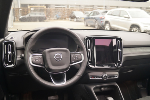 Volvo XC40 Recharge Ultimate 70kWh -PANO-TREKHAAK-CAM-ECC-