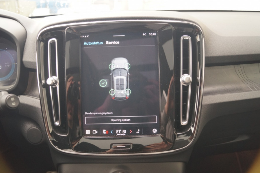 Volvo XC40 Recharge Ultimate 70kWh -PANO-TREKHAAK-CAM-ECC-